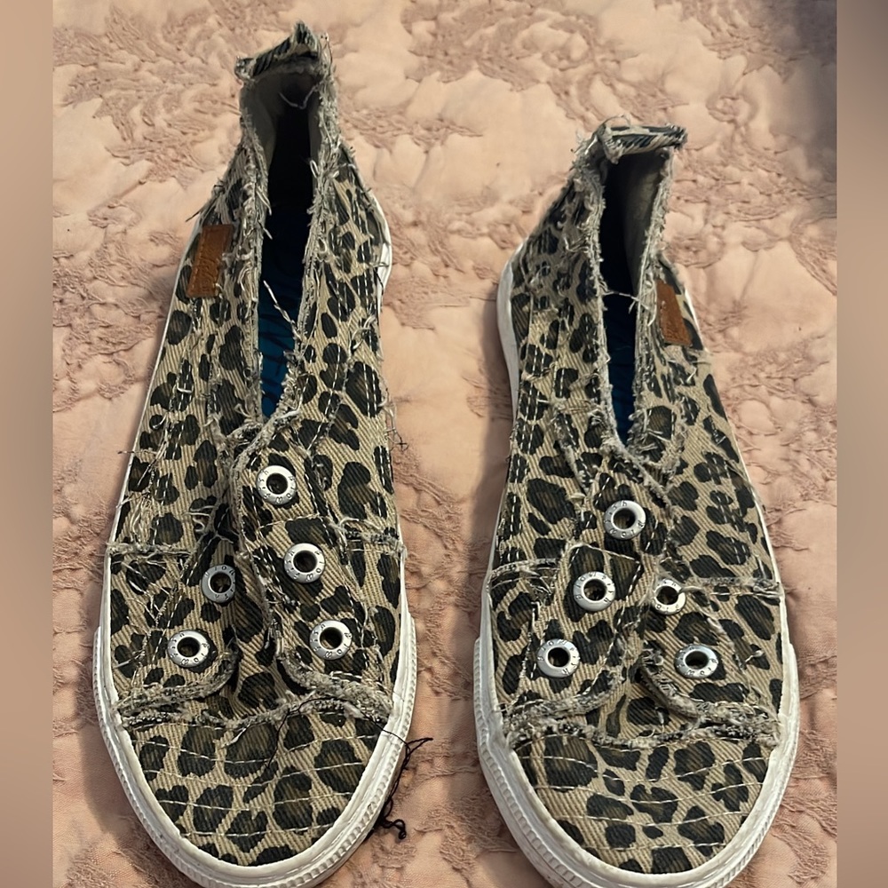 Size 7 Brand: BlowFish Printed